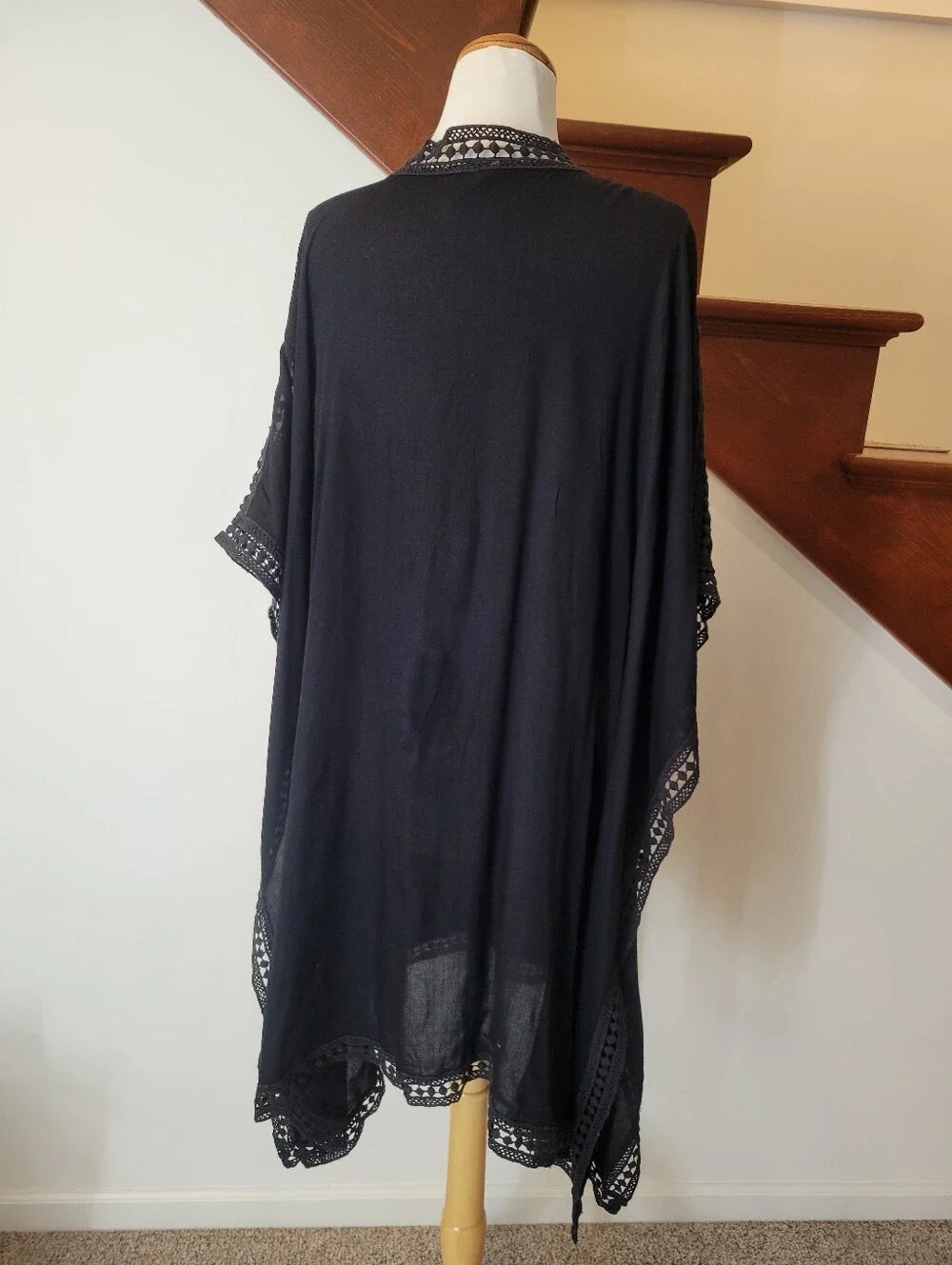 Tommy Bahama lightweight black